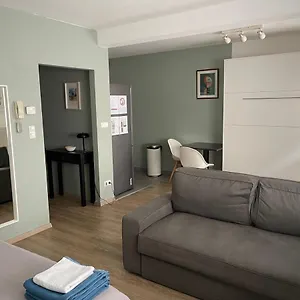 Close From Train Station And Shops Appartement